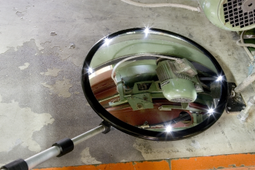 IS-L MIRROR 25 round, with light